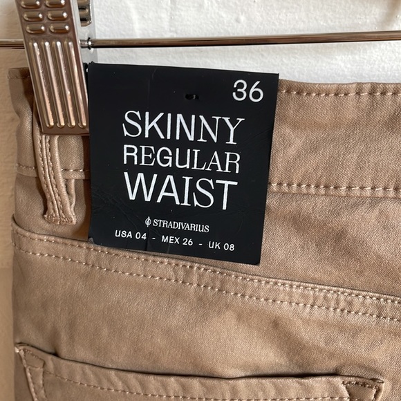 Stradivarius Women’s Skinny Regular Waist Jeans - Picture 2 of 7